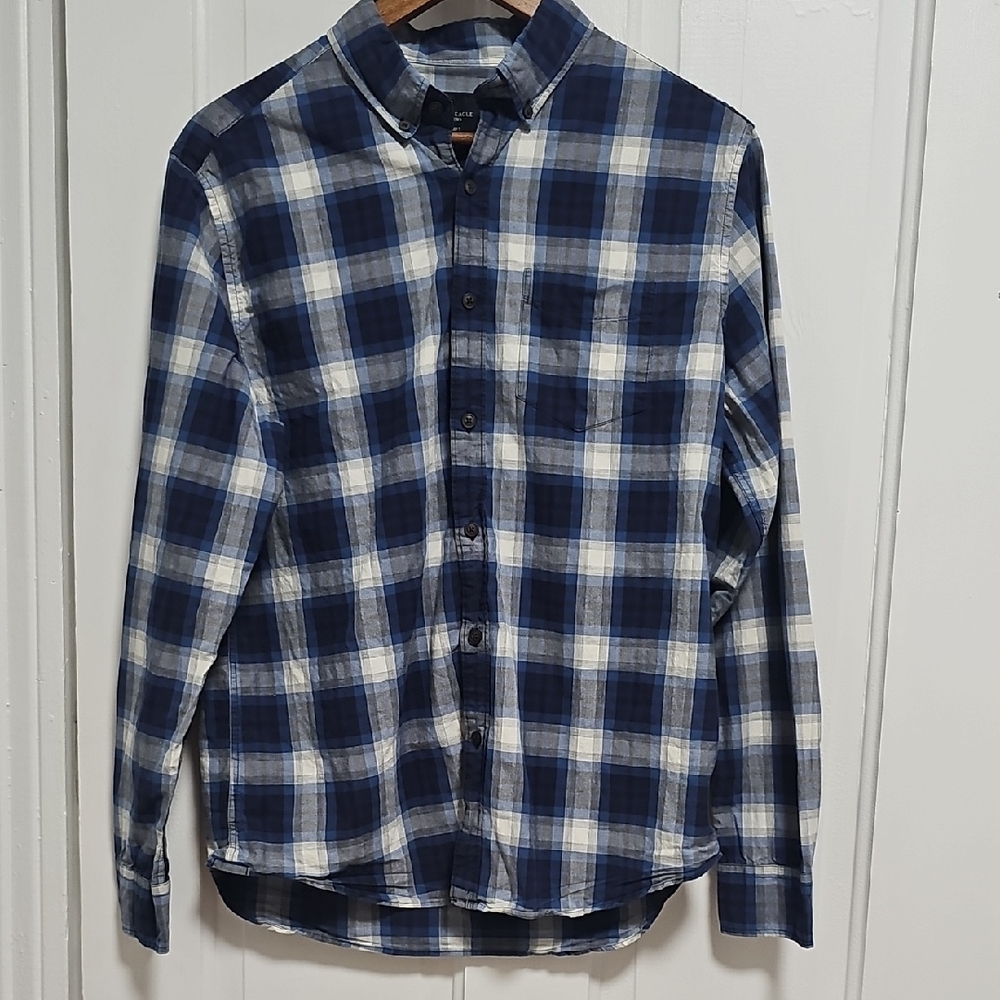 American Eagle Outfitters Navy and White Plaid Shirt